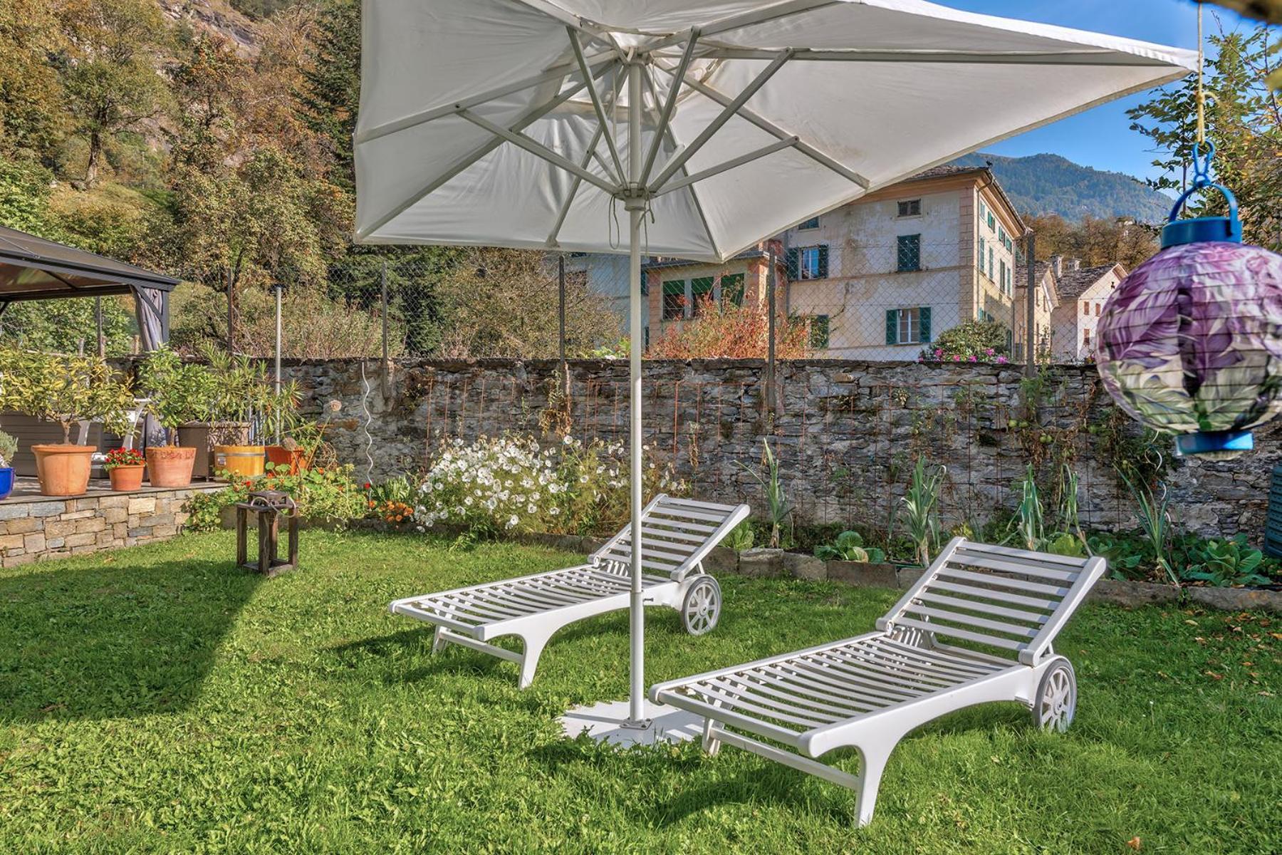 Casa Pool Tra St Moritz E Il Lago Di Como Castasegna Exterior foto